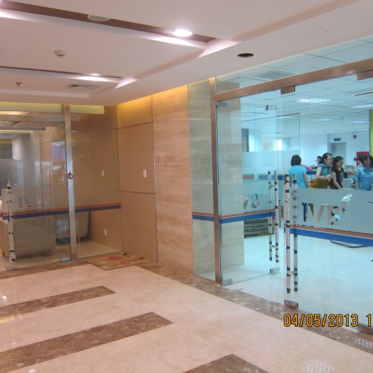 Ốp vách tòa nhà ngân hàng IVB